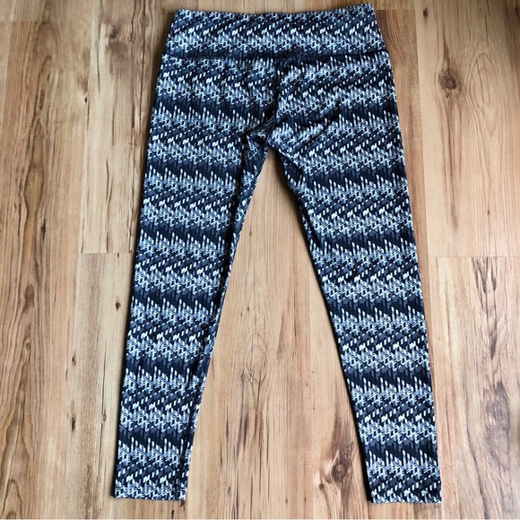 Capri Yoga Legging Pants Geometric Pattern Medium Gray Women’s - Picture 1 of 14